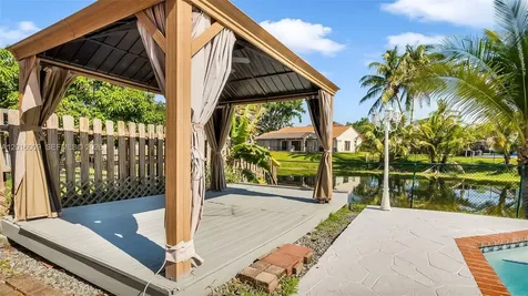 11980 S Aviary Drive Cooper City FL 33026