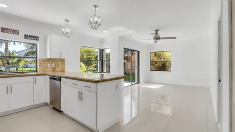 11980 S Aviary Drive Cooper City FL 33026