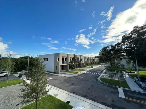 5481 W Oak Way Dania Beach FL 33314