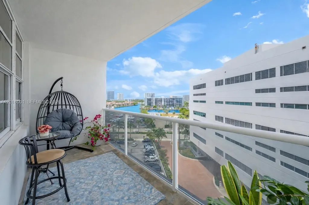 3725 S Ocean Drive Hollywood FL 33019