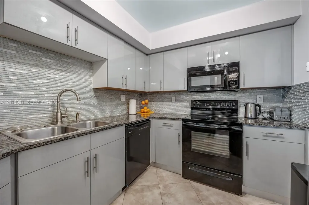 3725 S Ocean Drive Hollywood FL 33019