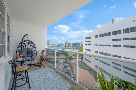 3725 S Ocean Drive Hollywood FL 33019