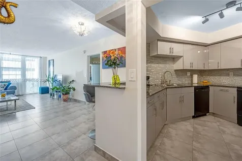 3725 S Ocean Drive Hollywood FL 33019