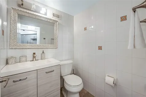 3725 S Ocean Drive Hollywood FL 33019