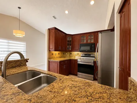 854 San Remo Drive Weston FL 33326