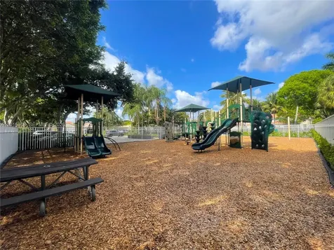 854 San Remo Drive Weston FL 33326