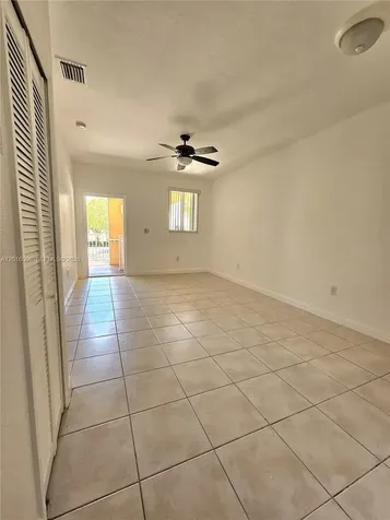 17720 NW 73 Hialeah FL 33015