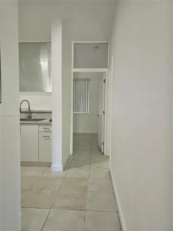 17720 NW 73 Hialeah FL 33015