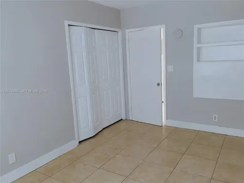 242 SE Park Street Dania Beach FL 33004