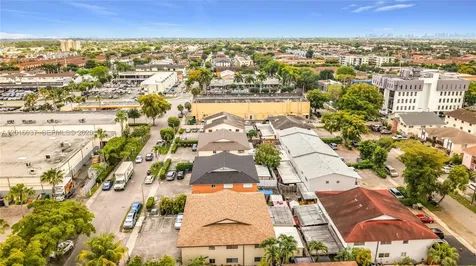 1652 W 42nd Place Hialeah FL 33012