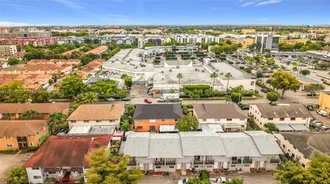 1652 W 42nd Place Hialeah FL 33012