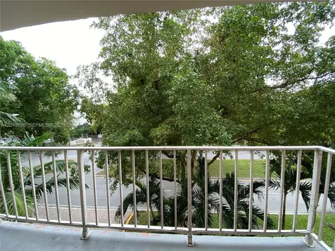 1805 Sans Souci Boulevard North Miami FL 33181