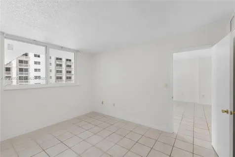 345 Ocean Drive Miami Beach FL 33139