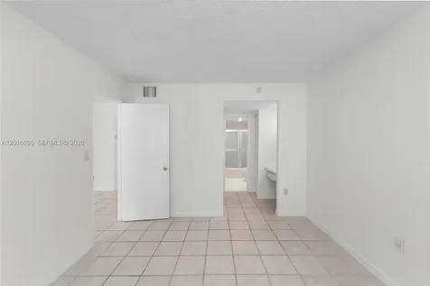 345 Ocean Drive Miami Beach FL 33139