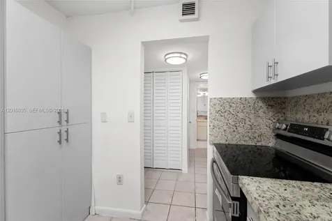 345 Ocean Drive Miami Beach FL 33139