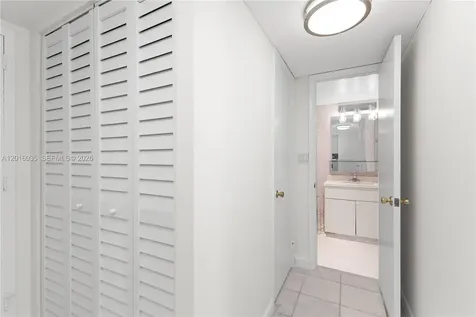 345 Ocean Drive Miami Beach FL 33139