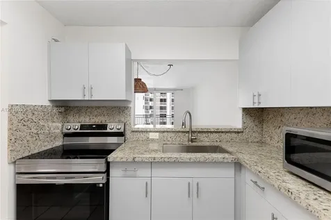 345 Ocean Drive Miami Beach FL 33139