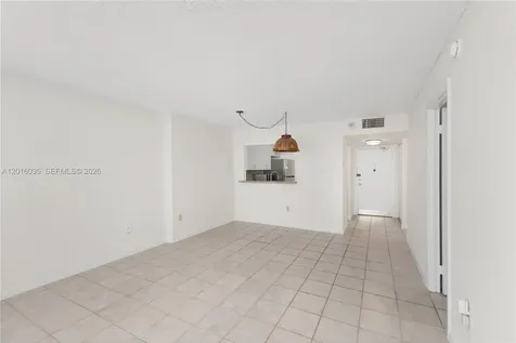 345 Ocean Drive Miami Beach FL 33139