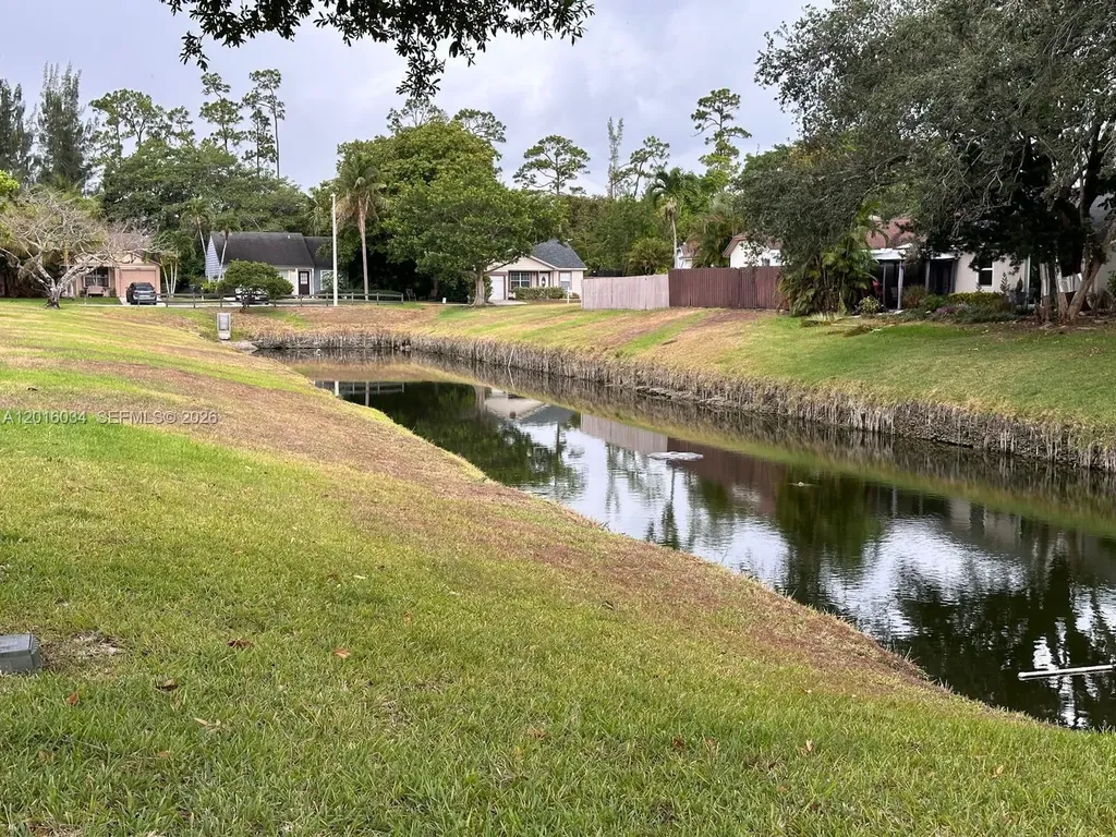 11143 E Model Circle E Boca Raton FL 33428