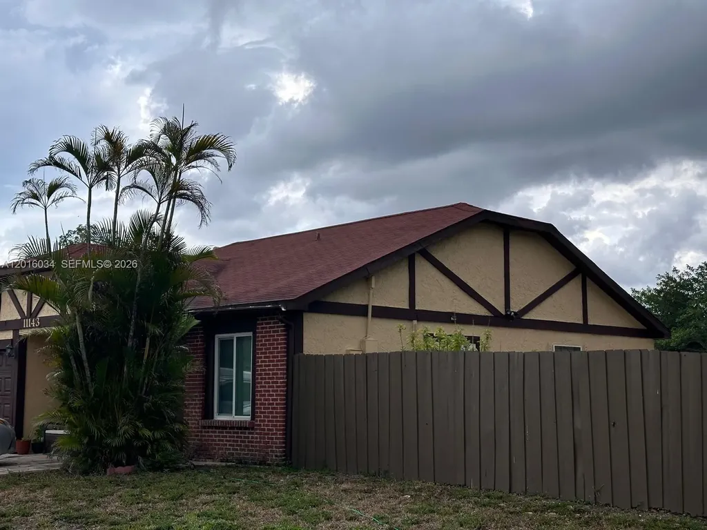 11143 E Model Circle E Boca Raton FL 33428