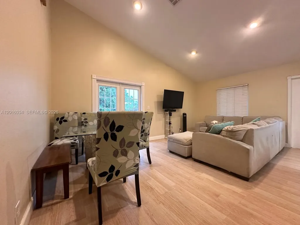 11143 E Model Circle E Boca Raton FL 33428
