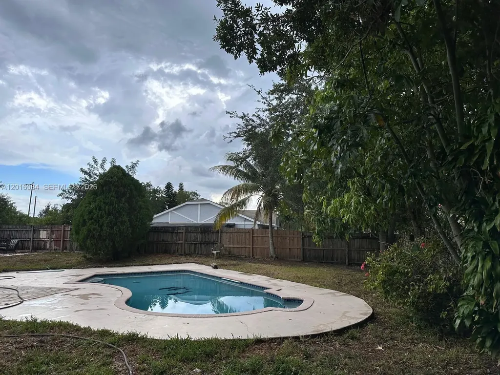 11143 E Model Circle E Boca Raton FL 33428