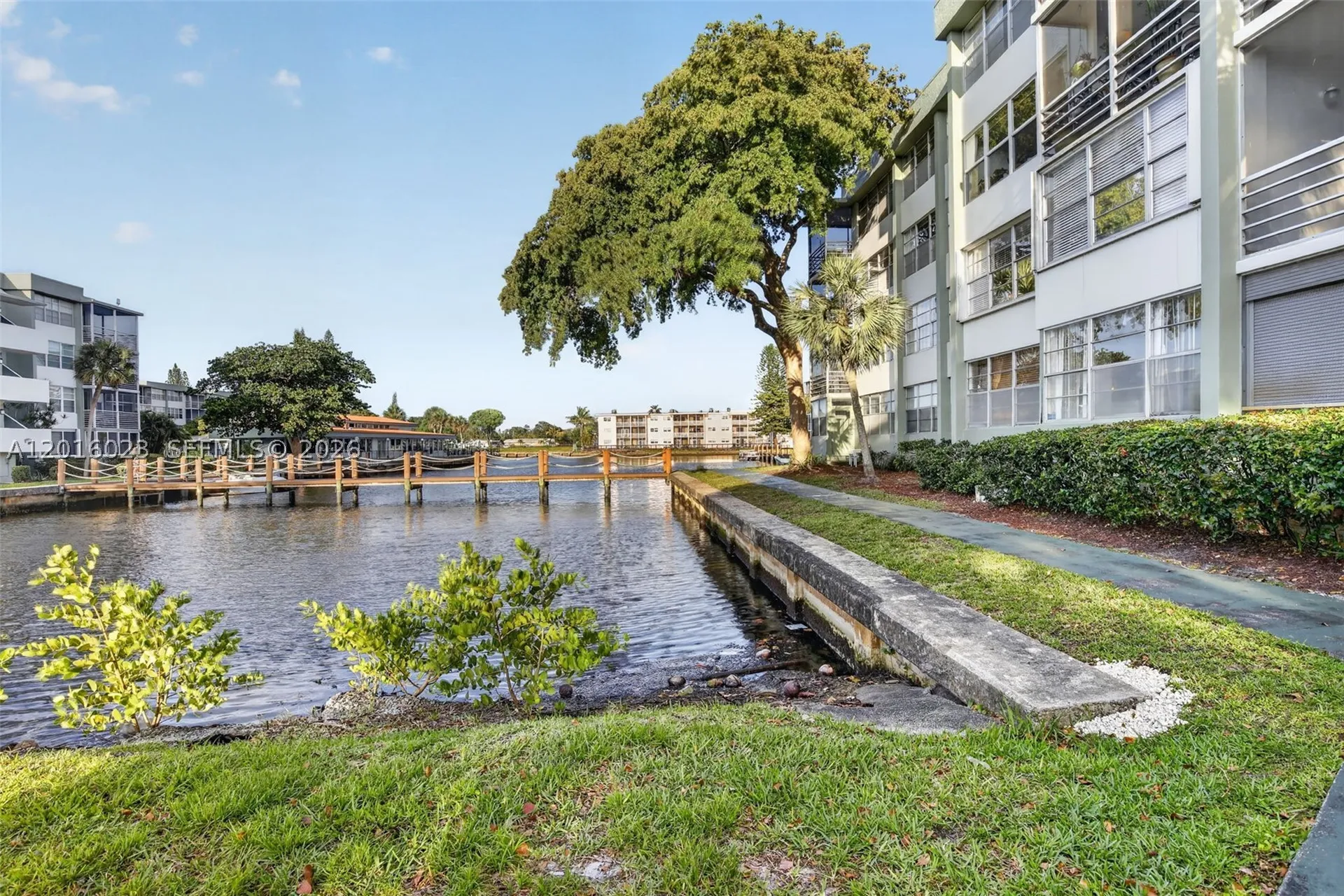 2761 Taft Street Hollywood FL 33020