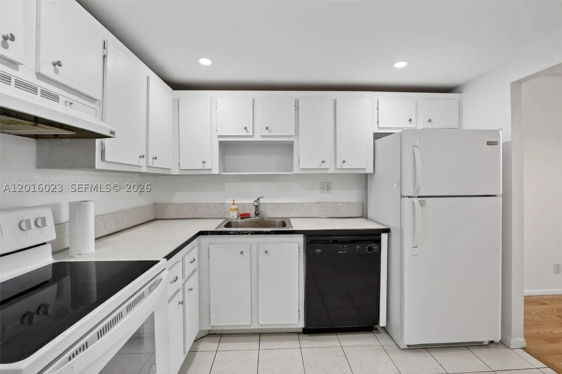 2761 Taft Street Hollywood FL 33020
