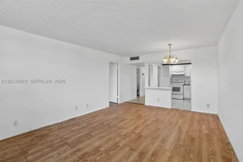 2761 Taft Street Hollywood FL 33020