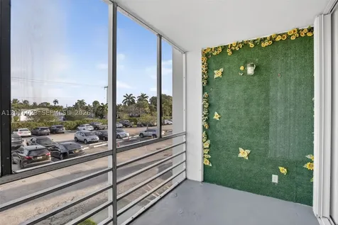 2761 Taft Street Hollywood FL 33020