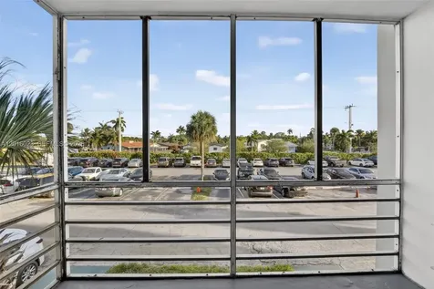 2761 Taft Street Hollywood FL 33020