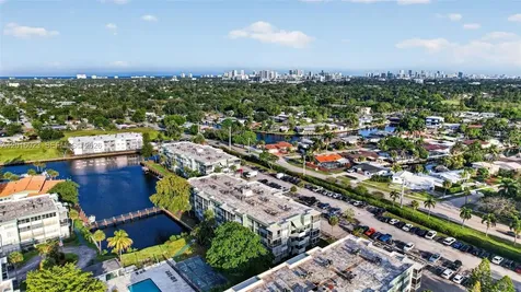 2761 Taft Street Hollywood FL 33020