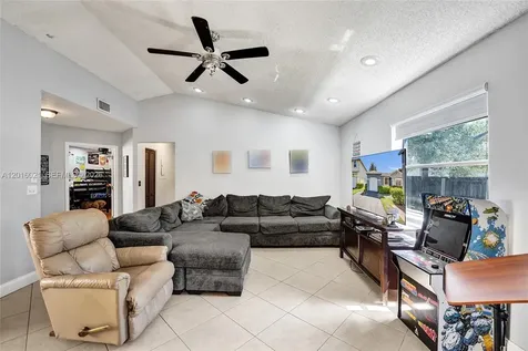 11730 NW 12th Street Pembroke Pines FL 33026