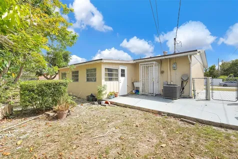 10565 SW 156th Lane Miami FL 33157