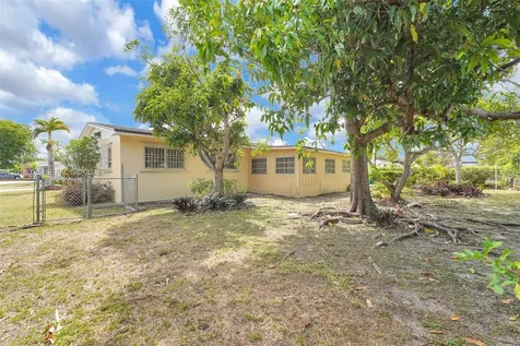 10565 SW 156th Lane Miami FL 33157