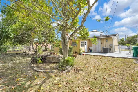10565 SW 156th Lane Miami FL 33157