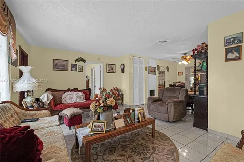 10565 SW 156th Lane Miami FL 33157