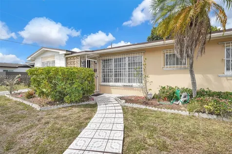 10565 SW 156th Lane Miami FL 33157