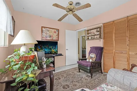 10565 SW 156th Lane Miami FL 33157