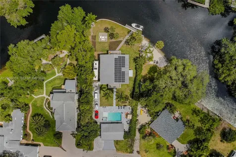 27237 Rio Vista Circle Bonita Springs FL 34135