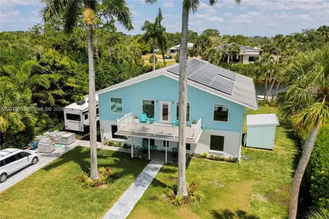 27237 Rio Vista Circle Bonita Springs FL 34135