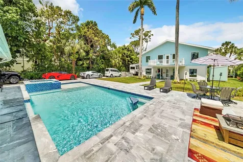 27237 Rio Vista Circle Bonita Springs FL 34135