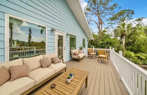 27237 Rio Vista Circle Bonita Springs FL 34135
