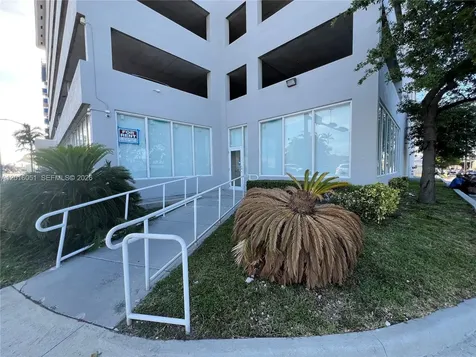 2217 NW 7th Street Miami FL 33125