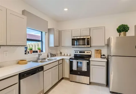 509 NE 1st Drive Florida City FL 33034