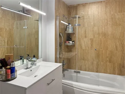300 S Biscayne Boulevard Miami FL 33131