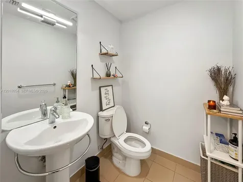 300 S Biscayne Boulevard Miami FL 33131
