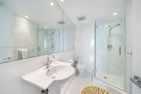 20 Island Avenue Miami Beach FL 33139
