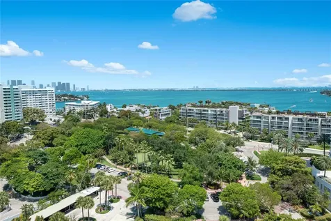 20 Island Avenue Miami Beach FL 33139