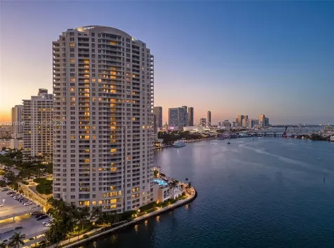 808 Brickell Key Drive Miami FL 33131